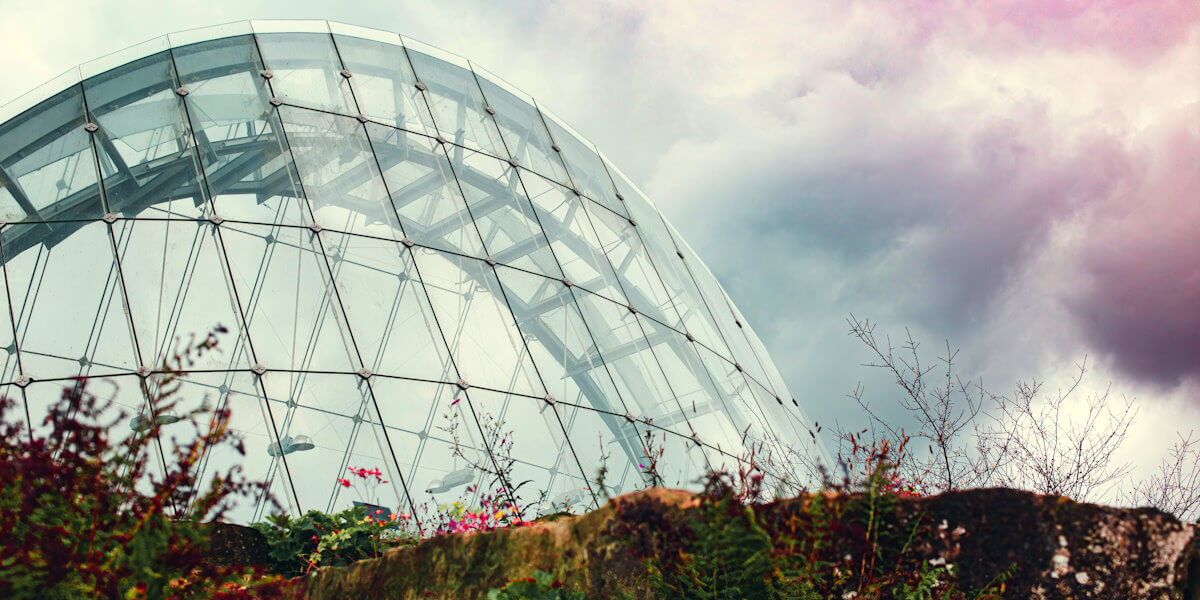 Kew Gardens, Station Approach, London, UK. Photo by Acool rocket on Unsplash.